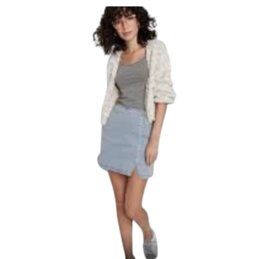 Womens Juniors Wild Fable Light Wash Denim Mini Skirt Front Slit Size 00 Casual